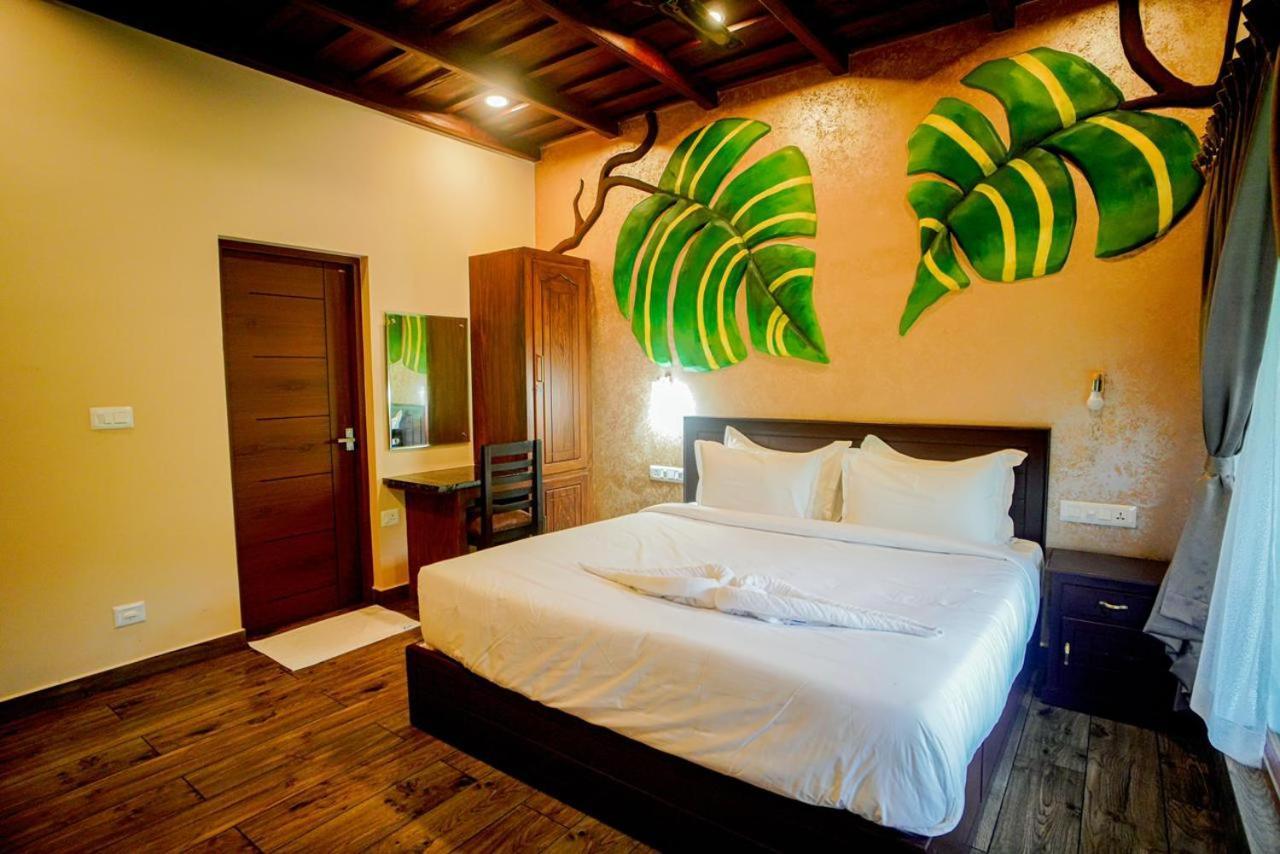 Falcon Riverview Resorts Kuttampuzha Exterior foto